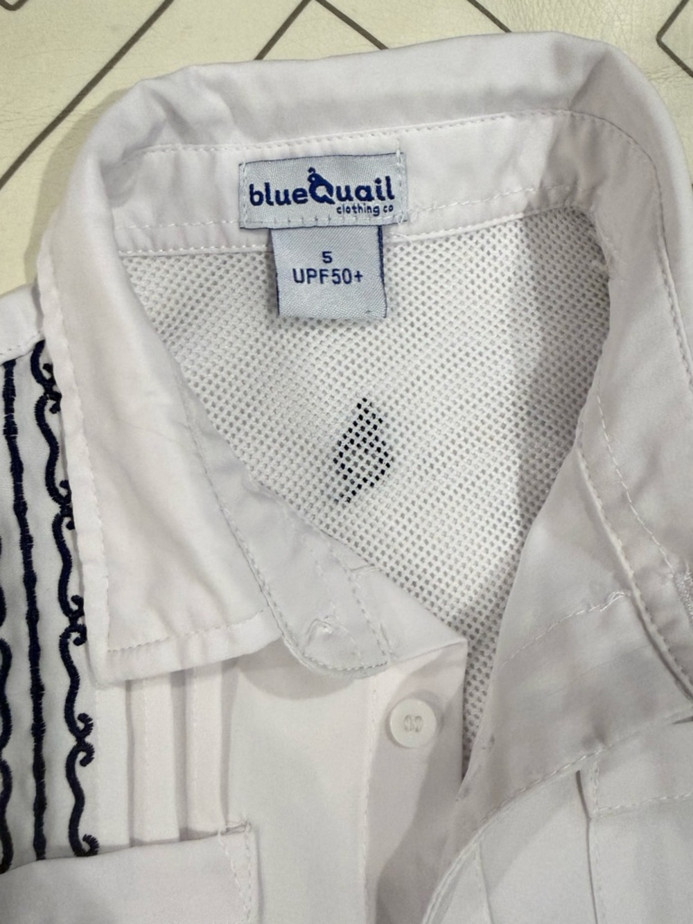Blue Quail White Guayabera Fishing Shirt - Picture 5 of 12